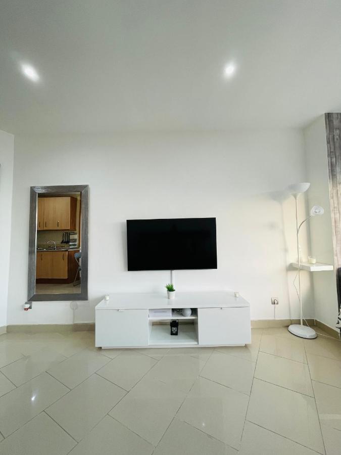 Precioso apartamento moderno y con piscina Torremolinos Bagian luar foto