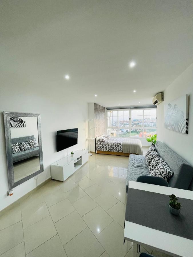 Precioso apartamento moderno y con piscina Torremolinos Bagian luar foto