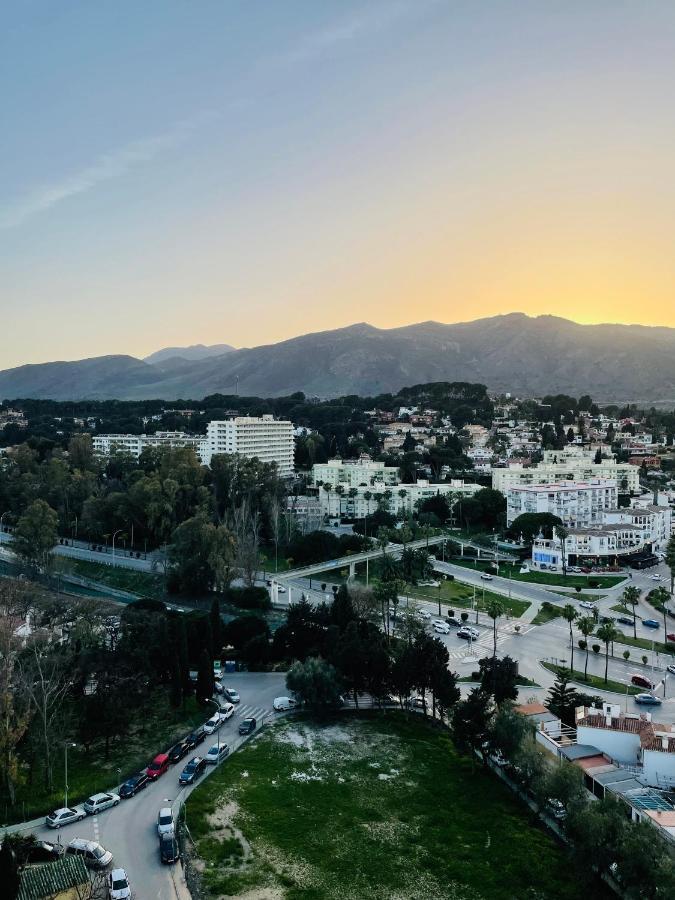 Precioso apartamento moderno y con piscina Torremolinos Bagian luar foto