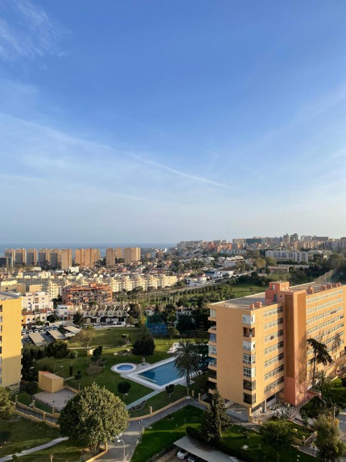 Precioso apartamento moderno y con piscina Torremolinos Bagian luar foto