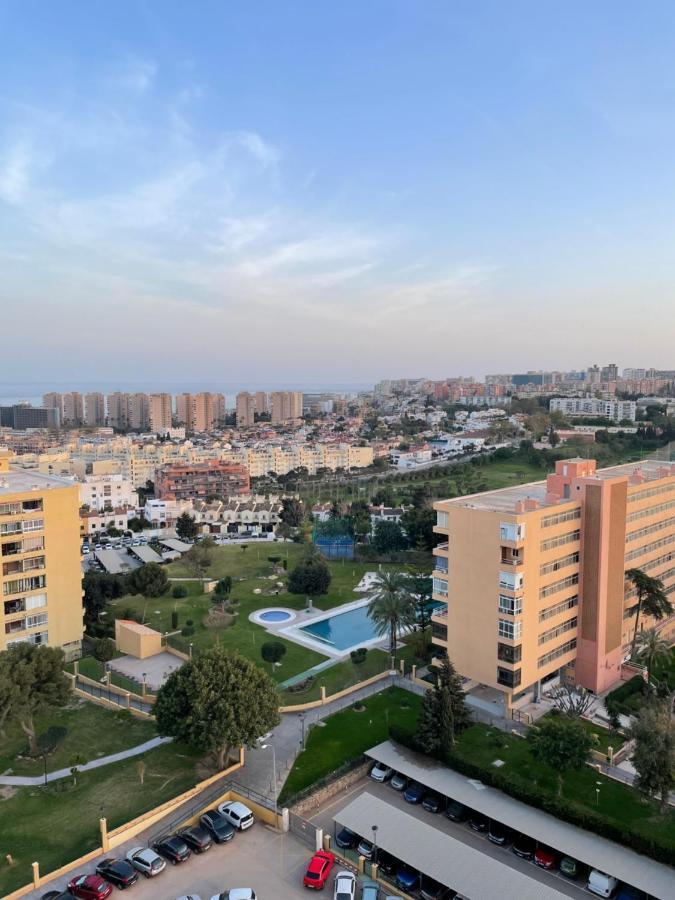 Precioso apartamento moderno y con piscina Torremolinos Bagian luar foto