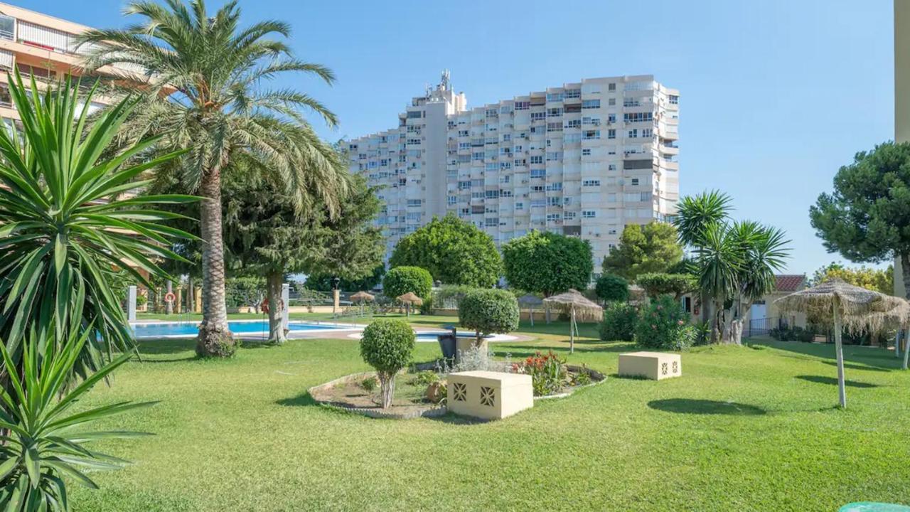 Precioso apartamento moderno y con piscina Torremolinos Bagian luar foto