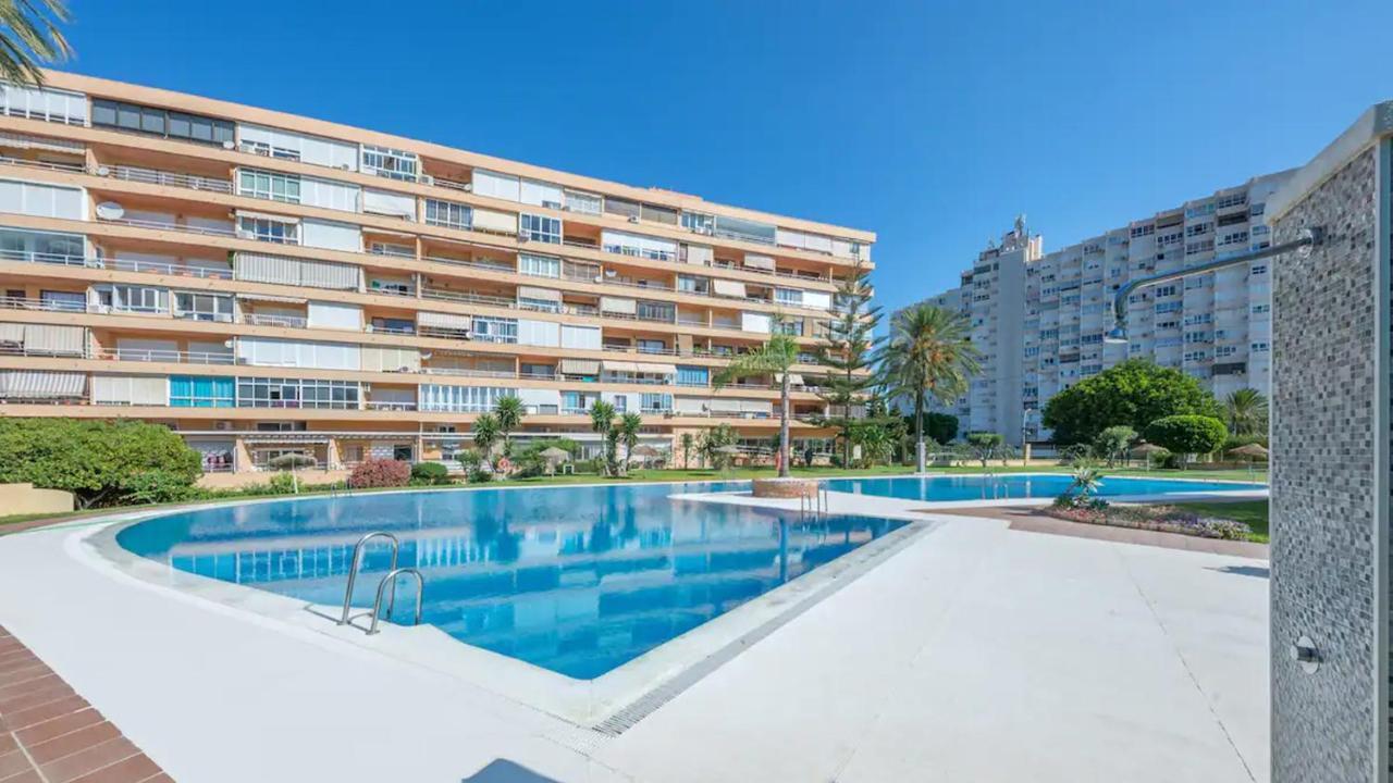 Precioso apartamento moderno y con piscina Torremolinos Bagian luar foto
